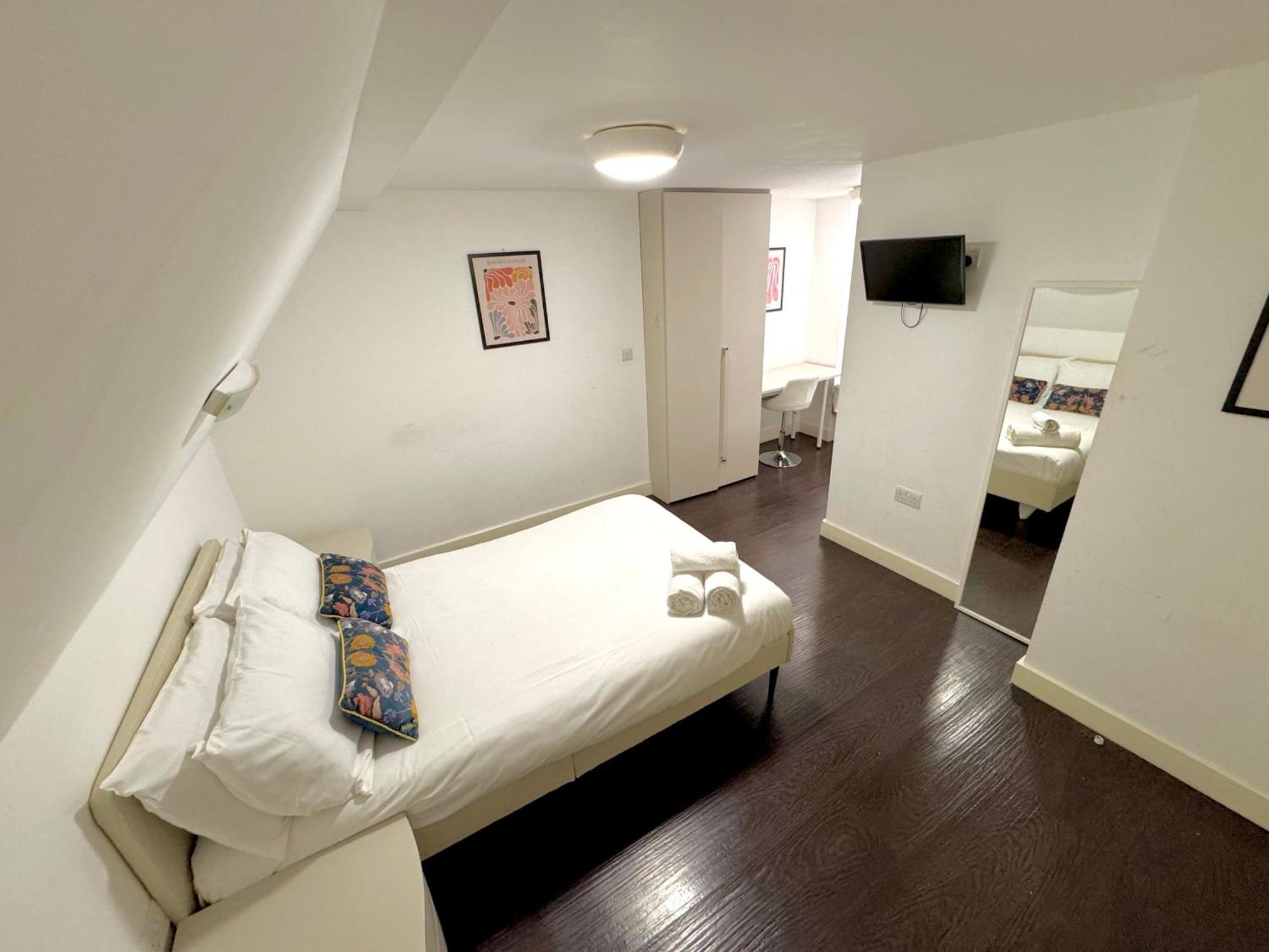 Charlotte Street Rooms By News Hotel Лондон Екстер'єр фото